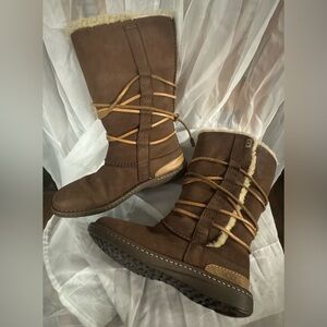 UGG Catalina Tall Boots - Leather Laced